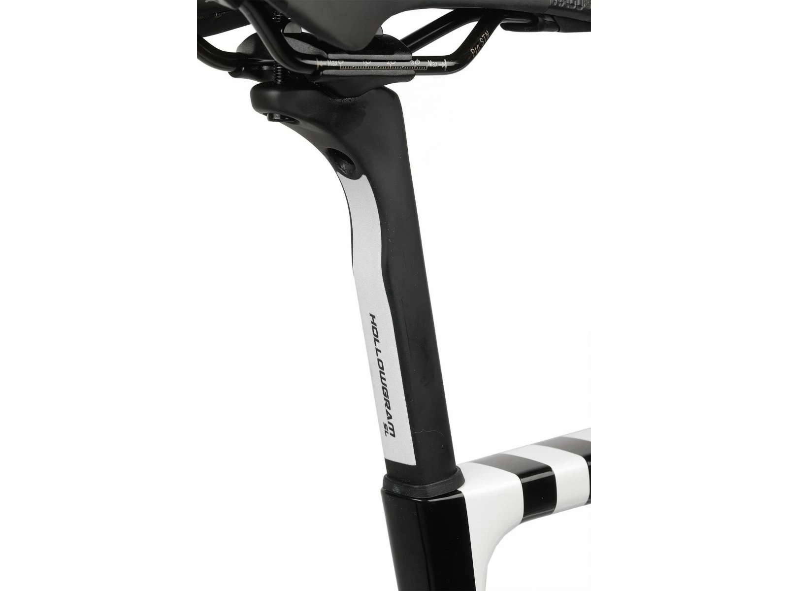 CANNONDALE SuperSix Evo Carbon 105 Di2 Cashmere 2023 3 CANNONDALE SuperSix Evo Carbon 105 Di2 Cashmere 2023 – Image 3