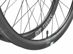 Dt-swiss DT Swiss Roues Carbone ERC 1400 Dicut® DB 45mm Disques/tubeless Ready 2023 10 Dt-swiss DT Swiss Roues Carbone ERC 1400 Dicut® DB 45mm Disques/tubeless Ready 2023 -Pas Cher Vtt Magasin dt swiss roues carbone erc 1400 dicut db 45mm disquestubeless ready 2023 3