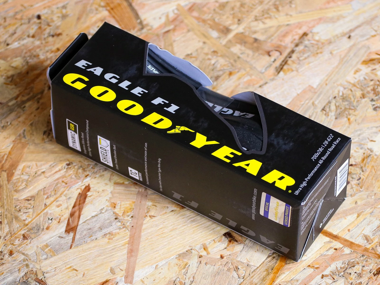 Goodyear Bicycle Tires GOODYEAR Eagle F1 Pneu Souple Tubeless Black & Tan - 700x25c 700x28c 700x30c 3 Goodyear Bicycle Tires GOODYEAR Eagle F1 Pneu Souple Tubeless Black & Tan - 700x25c 700x28c 700x30c – Image 3