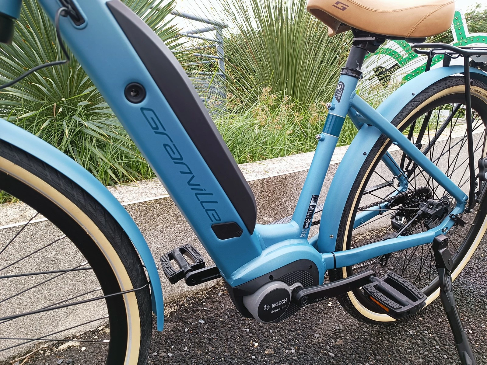 GRANVILLE E-Absolute 34 Bosch Active Line 400WH Bleu/vert 2023 11 GRANVILLE E-Absolute 34 Bosch Active Line 400WH Bleu/vert 2023 – Image 11