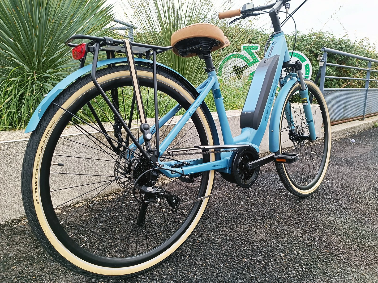 GRANVILLE E-Absolute 34 Bosch Active Line 400WH Bleu/vert 2023 7 GRANVILLE E-Absolute 34 Bosch Active Line 400WH Bleu/vert 2023 – Image 7