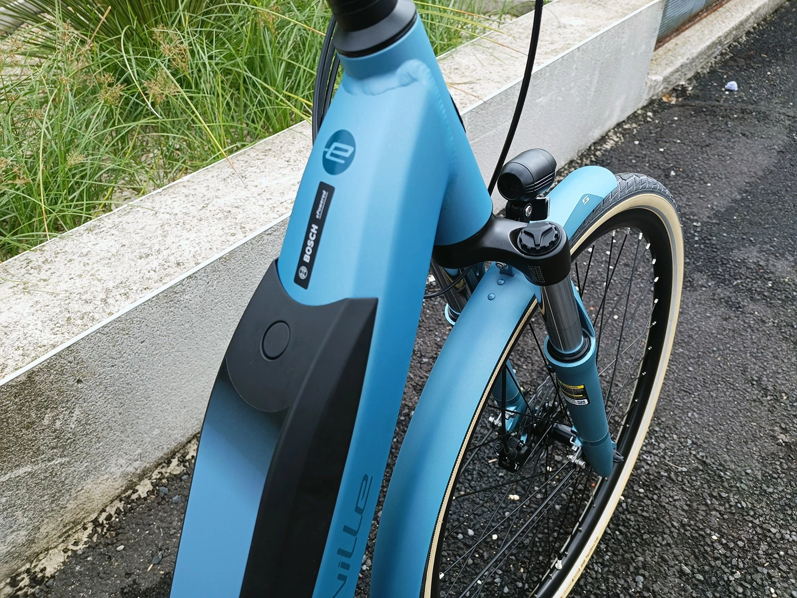 GRANVILLE E-Absolute 34 Bosch Active Line 400WH Bleu/vert 2023 9 GRANVILLE E-Absolute 34 Bosch Active Line 400WH Bleu/vert 2023 – Image 9