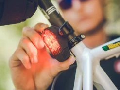 LEZYNE KTV Pro Drive Feu Arrière LED Rouge 7 LEZYNE KTV Pro Drive Feu Arrière LED Rouge -Pas Cher Vtt Magasin lezyne ktv pro drive feu arriere led rouge 3