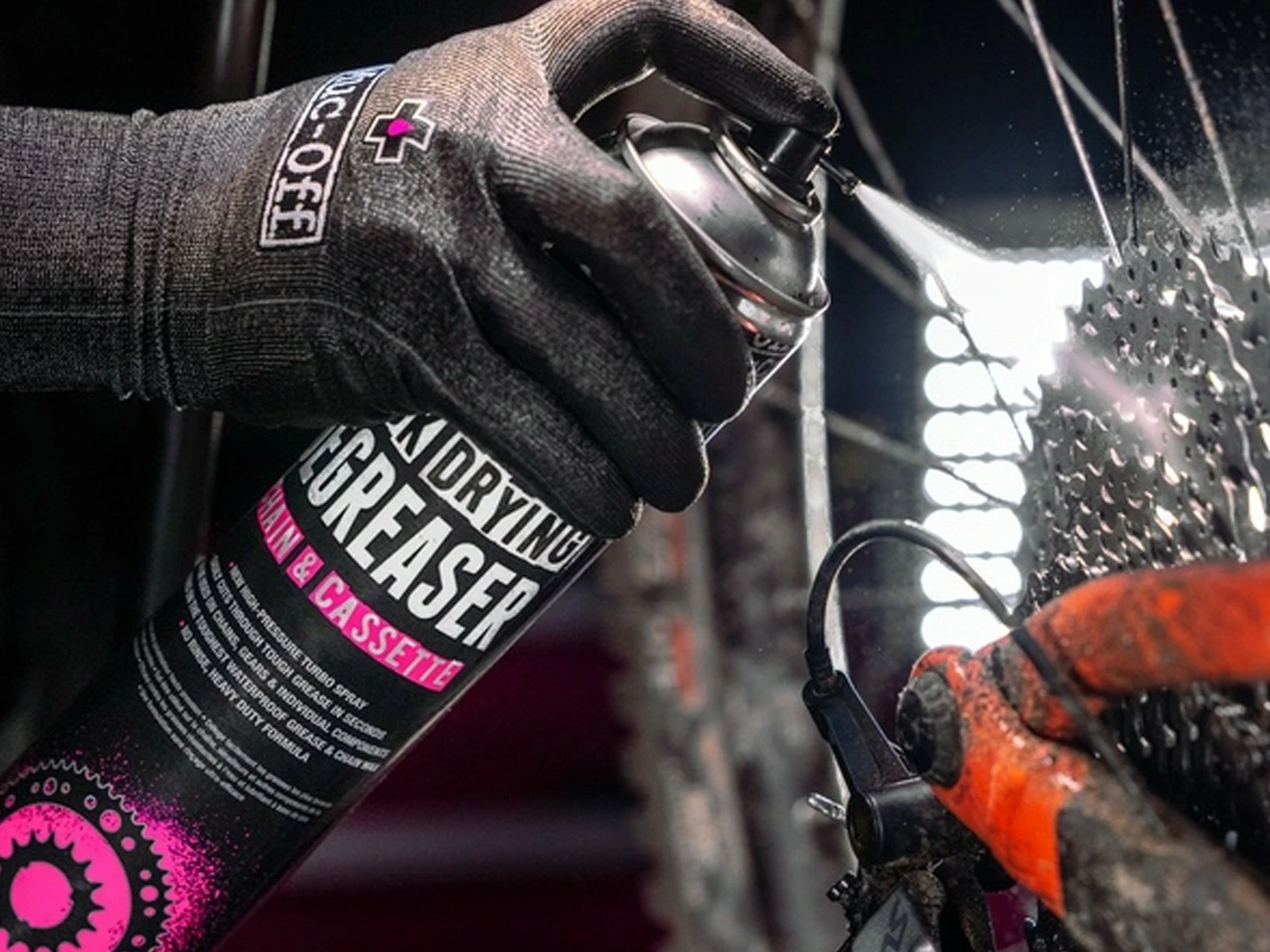 MUC-OFF Dégraissant Quick Drying - Aérosol 750ml 2 MUC-OFF Dégraissant Quick Drying - Aérosol 750ml – Image 2