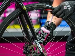 MUC-OFF Inner Tube Sealant Liquide Préventif - 300 Ml -Pas Cher Vtt Magasin muc off inner tube sealant liquide preventif 300 ml 8
