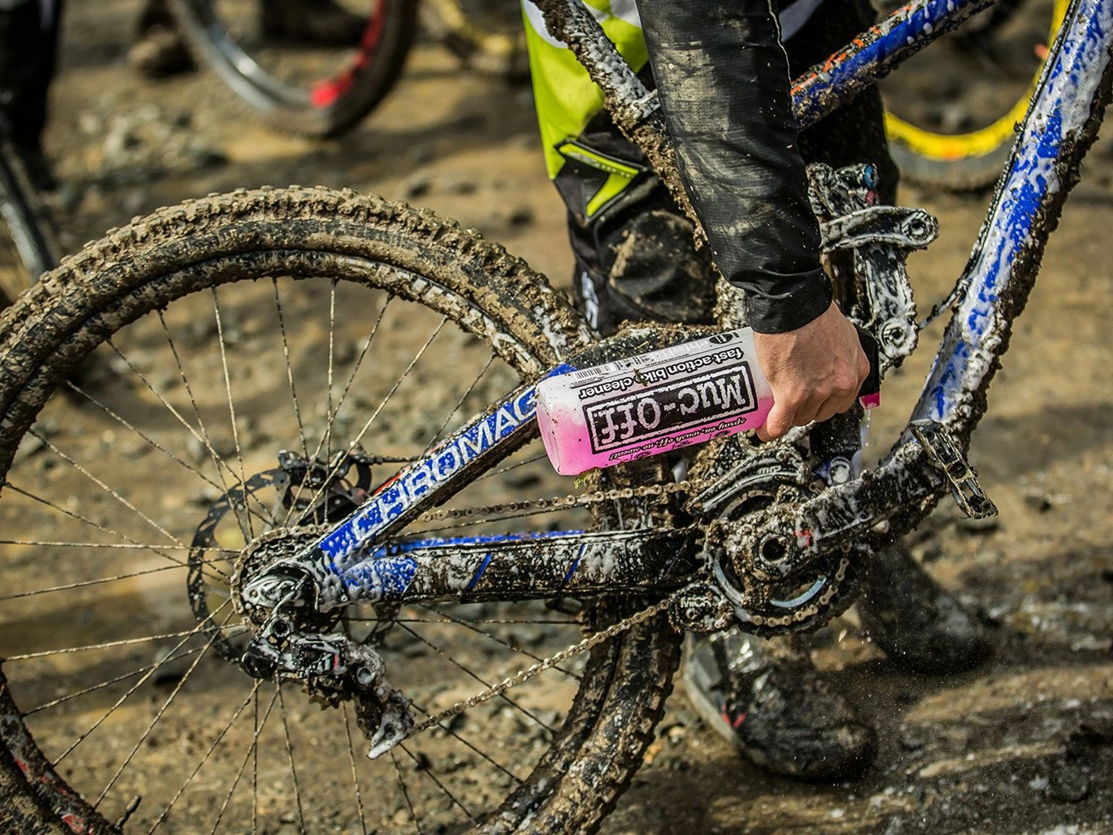 MUC-OFF Nano Tech Nettoyant Instantané Pour Vélo - Bidon 5L 12 MUC-OFF Nano Tech Nettoyant Instantané Pour Vélo - Bidon 5L – Image 12