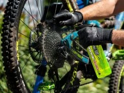 MUC-OFF Nettoyant Transmission Bio Drivetrain Cleaner - Bouteille 750ml -Pas Cher Vtt Magasin muc off nettoyant transmission bio drivetrain cleaner bouteille 750ml 3