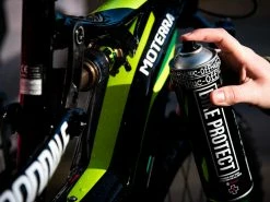 MUC-OFF Pack Bike Care Nettoyant Vélo Spray 1L + Lustrant Aérosol 500ml -Pas Cher Vtt Magasin muc off pack bike care nettoyant velo spray 1l lustrant aerosol 500ml 8