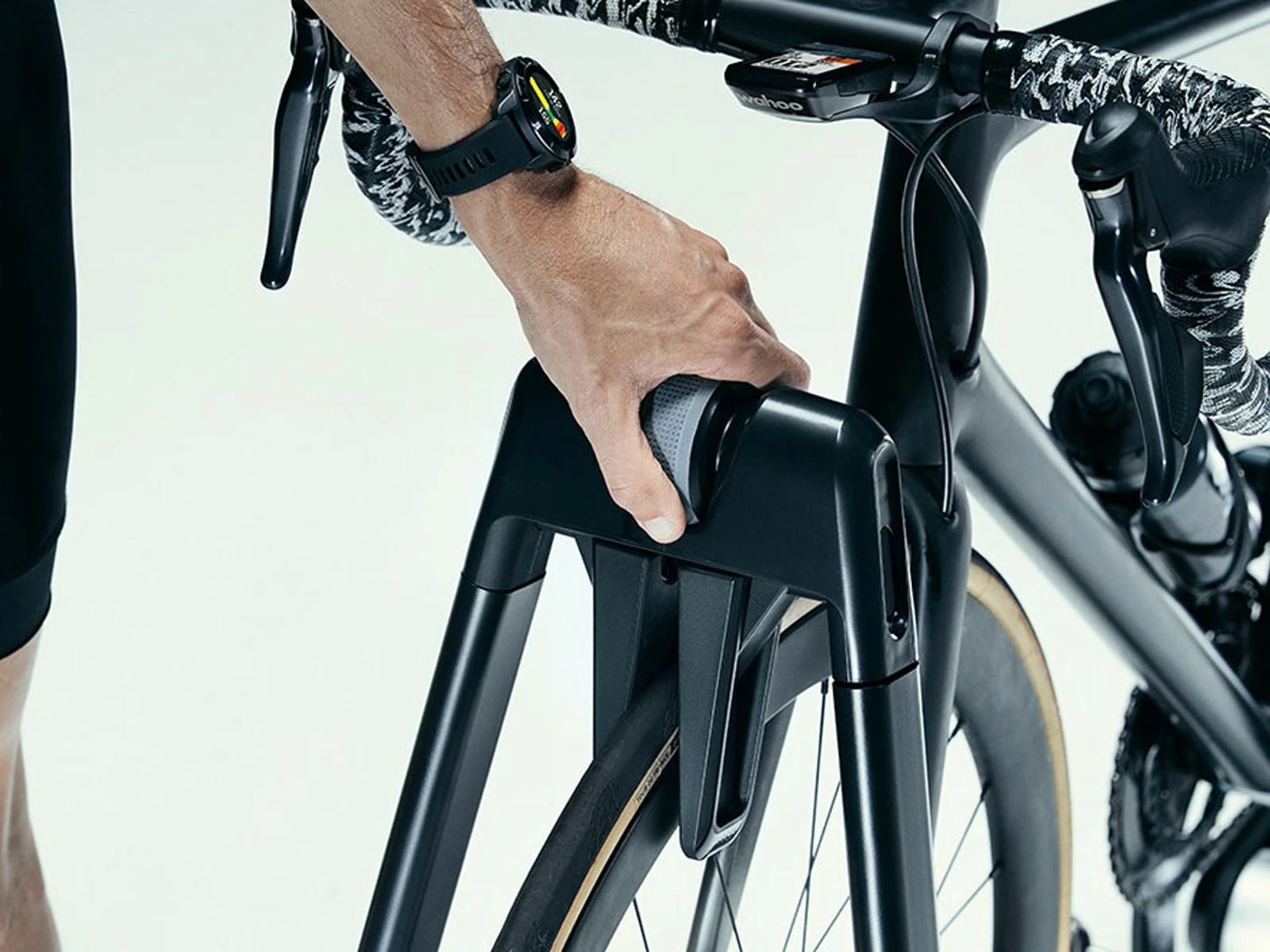 WAHOO FITNESS Bundle Kickr Rollr Smart Bike 5 WAHOO FITNESS Bundle Kickr Rollr Smart Bike – Image 5