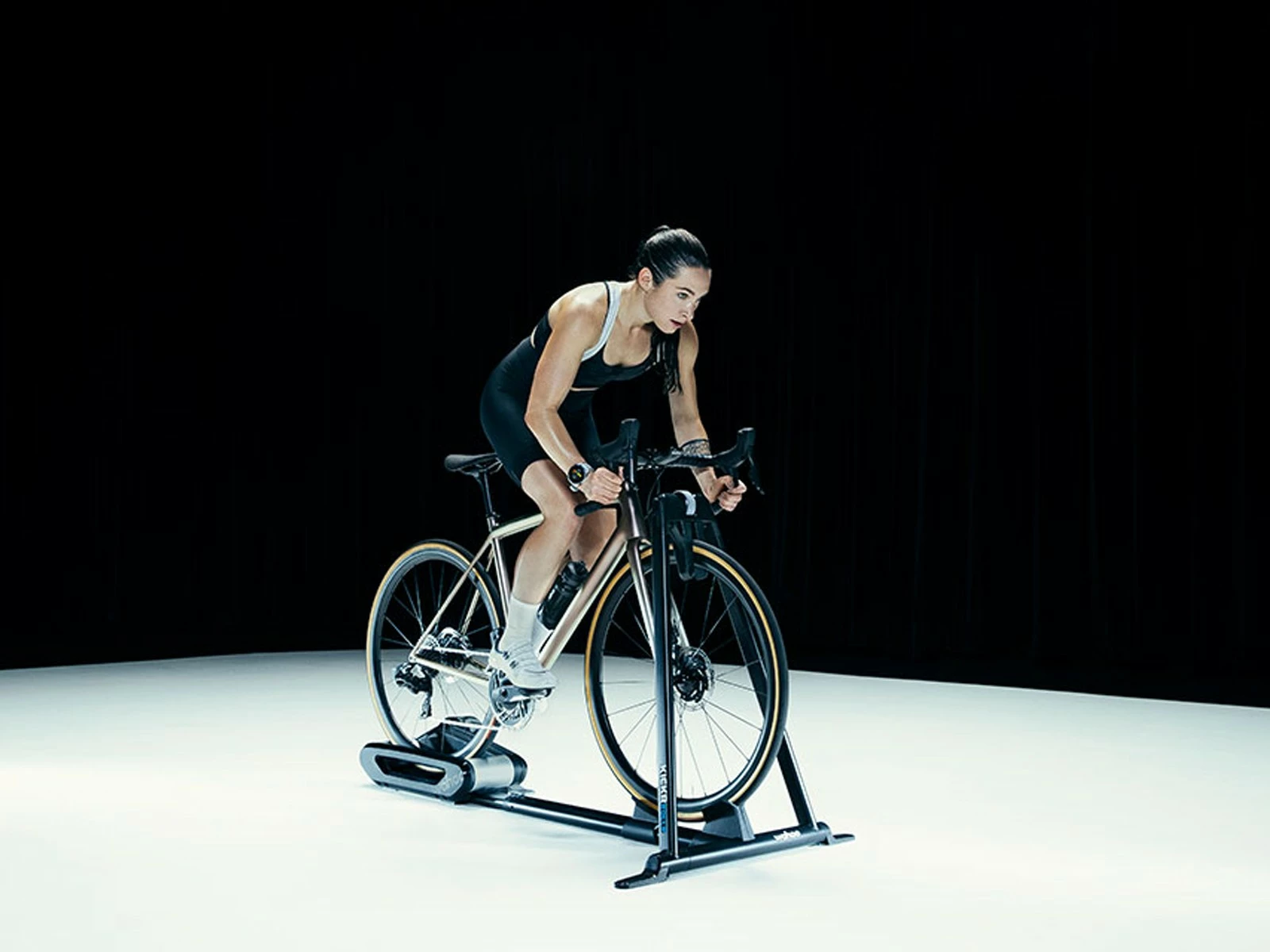 WAHOO FITNESS Bundle Kickr Rollr Smart Bike 6 WAHOO FITNESS Bundle Kickr Rollr Smart Bike – Image 6