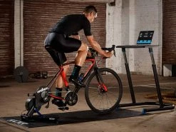 WAHOO FITNESS Bureau D'entrainement Ajustable Kickr -Pas Cher Vtt Magasin wahoo fitness bureau d entrainement ajustable kickr 8