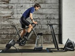 WAHOO FITNESS Home Trainer Kickr Core -Pas Cher Vtt Magasin wahoo fitness home trainer kickr core 7