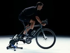 WAHOO FITNESS Home Trainer Kickr V6 Wifi -Pas Cher Vtt Magasin wahoo fitness home trainer kickr v6 wifi 2