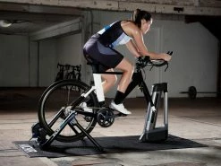 WAHOO FITNESS Simulateur De Pente Kickr Climb -Pas Cher Vtt Magasin wahoo fitness simulateur de pente kickr climb 4