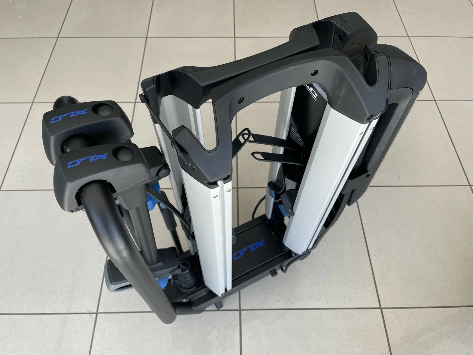 XLC Porte Vélos Azura XTRA LED VC-C05 10 XLC Porte Vélos Azura XTRA LED VC-C05 – Image 10