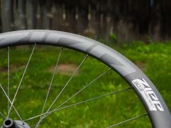 ZIPP 303 Firecrest Boyau Disque Roues Carbone 45mm 2023 -Pas Cher Vtt Magasin zipp 303 firecrest boyau disque roues carbone 40mm 2023 5